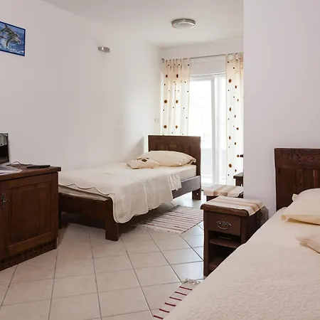 Vesna Guest house 3*